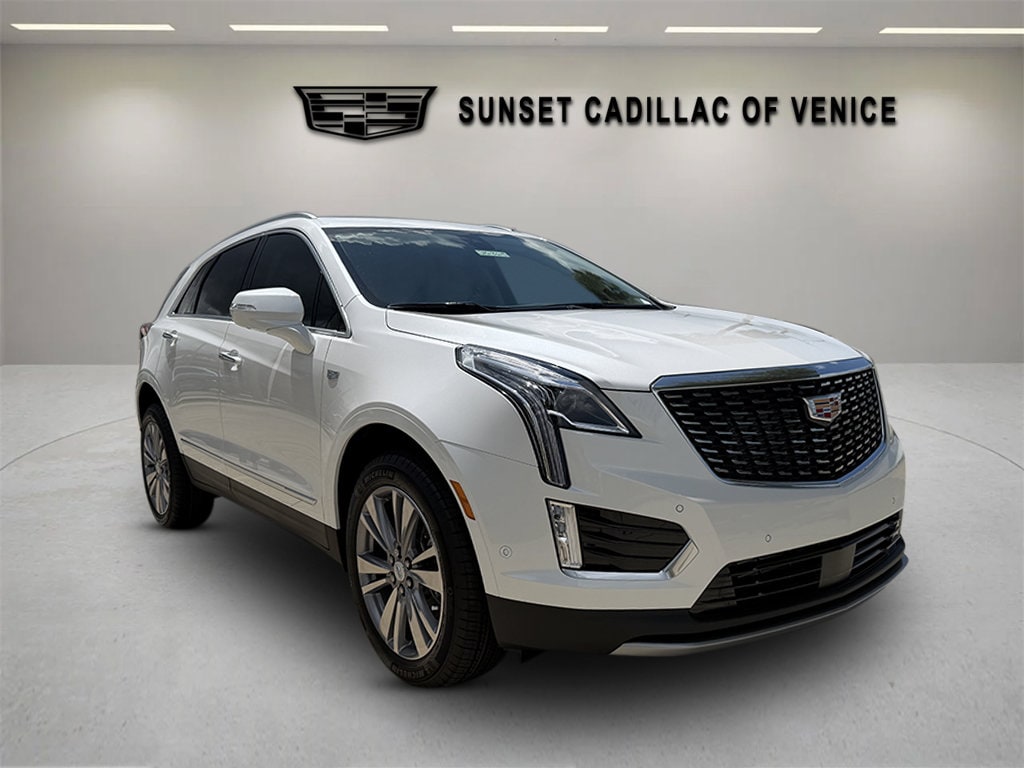 New 2026 CADILLAC XT5 Premium Luxury SUV
