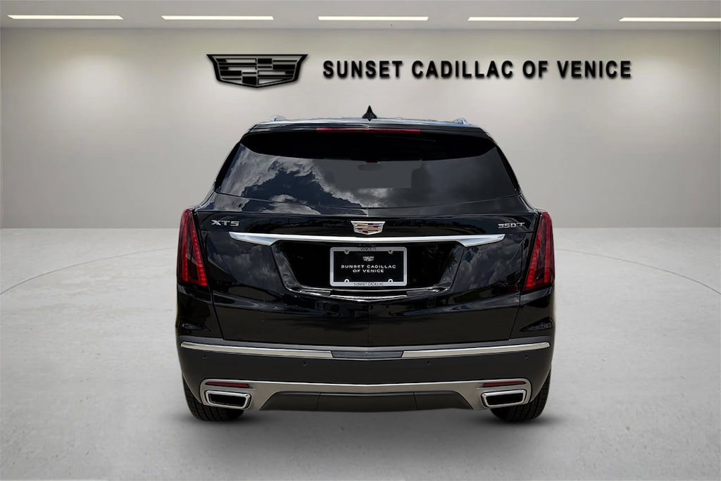 New 2026 CADILLAC XT5 Premium Luxury SUV
