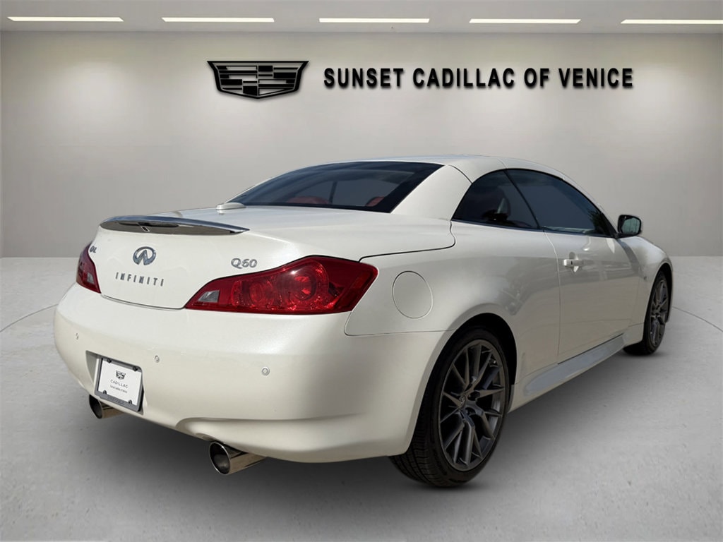 Used 2015 INFINITI Q60 Convertible IPL