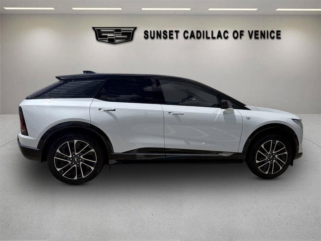 New 2027 CADILLAC OPTIQ Sport SUV