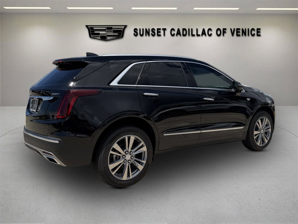 New 2026 CADILLAC XT5 Premium Luxury SUV