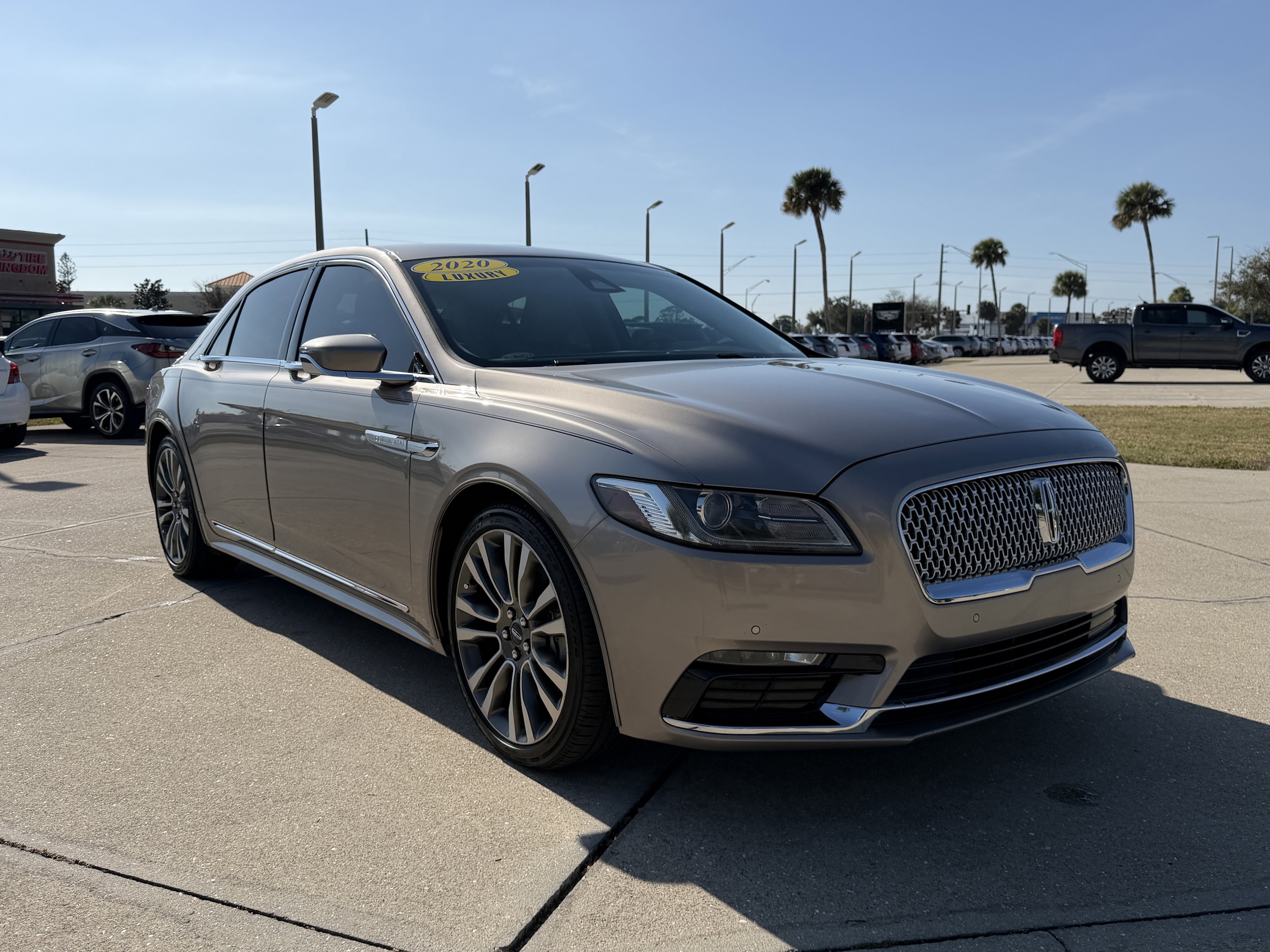 2020 Lincoln Continental Base