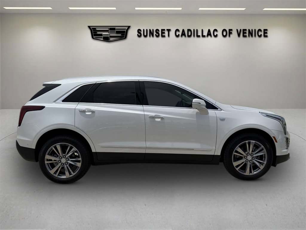 New 2026 CADILLAC XT5 Premium Luxury SUV