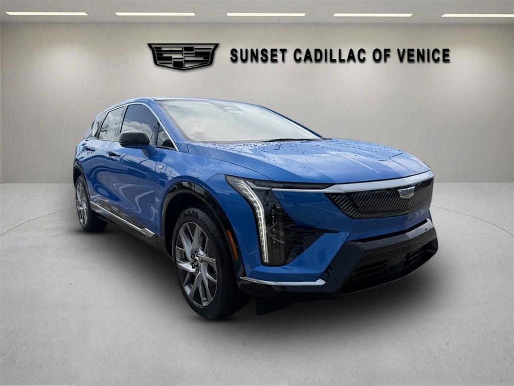 New 2026 CADILLAC OPTIQ Luxury SUV