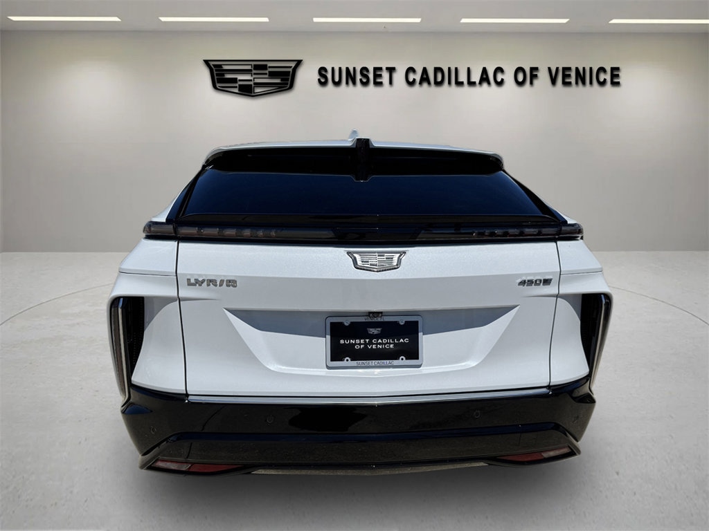 New 2026 CADILLAC LYRIQ Luxury SUV