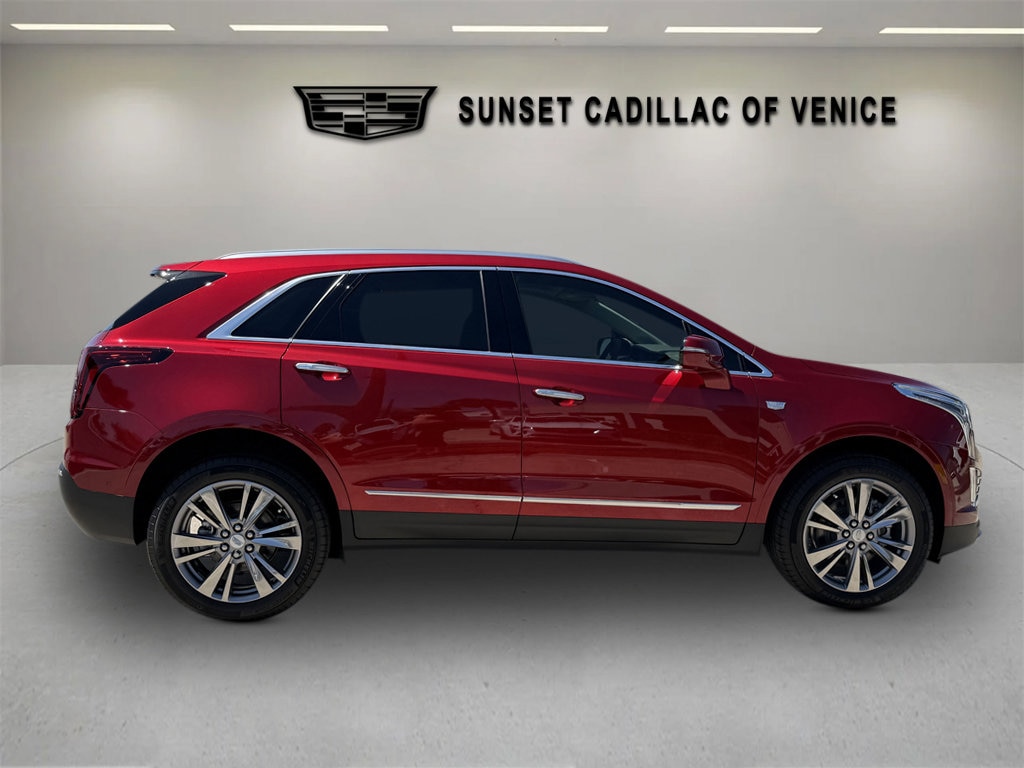 New 2026 CADILLAC XT5 Premium Luxury SUV