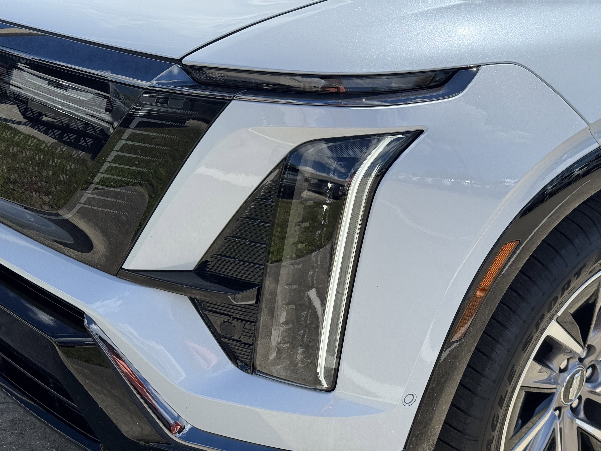 2026 Cadillac VISTIQ Sport - Photo 8