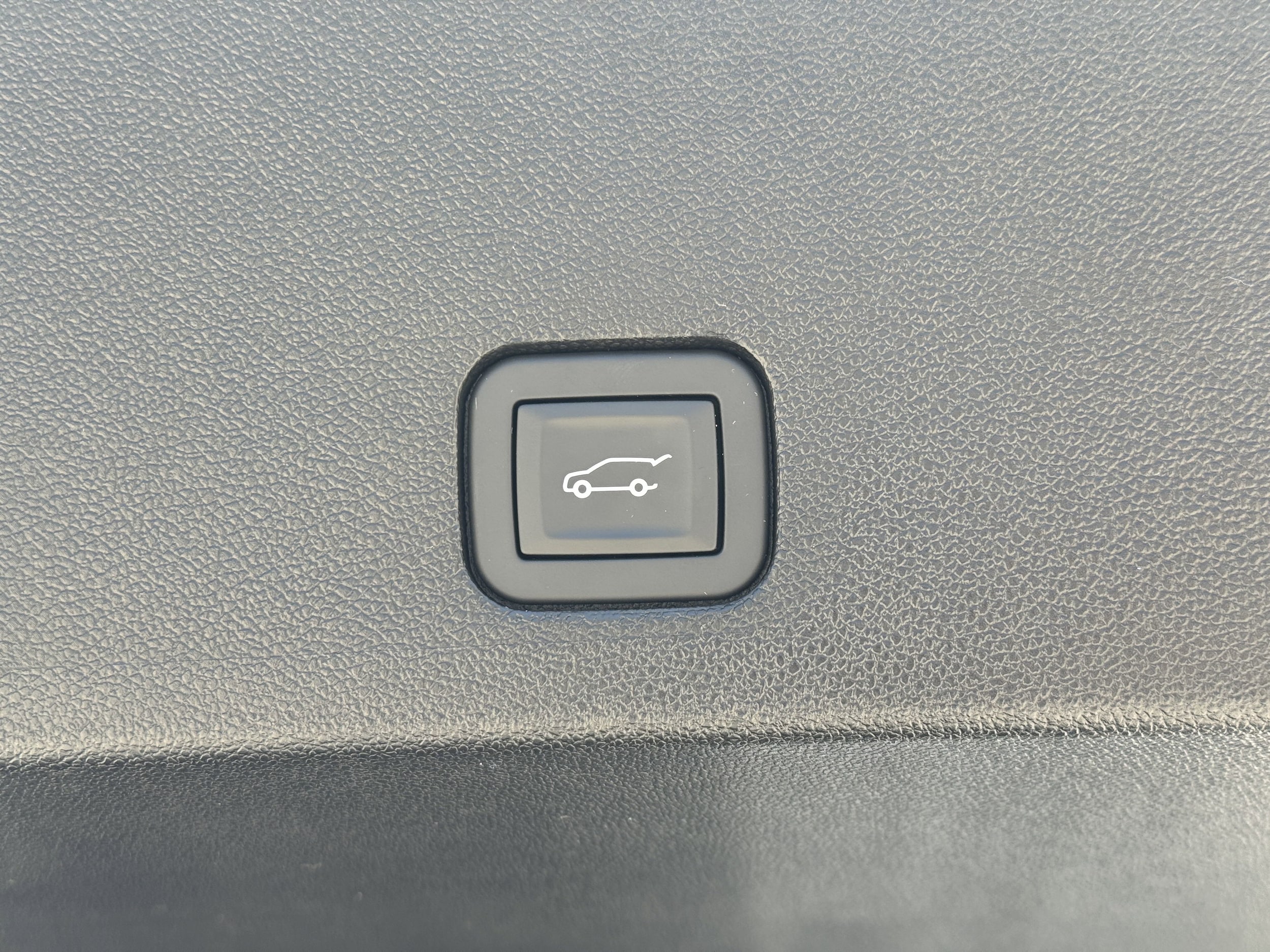 2025 Cadillac XT6 Luxury - Photo 11