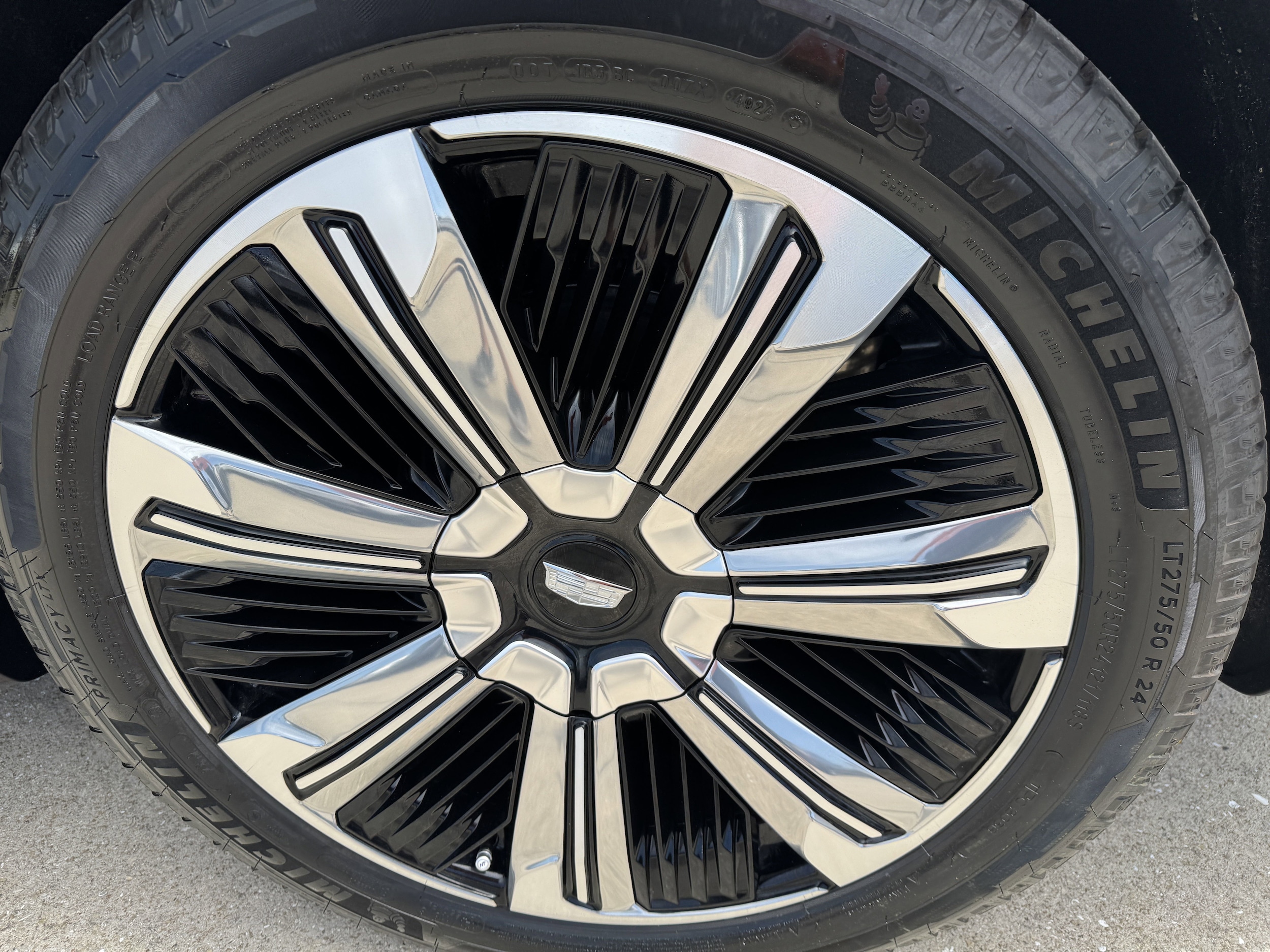 2025 Cadillac Escalade IQ Luxury 1 - Photo 33