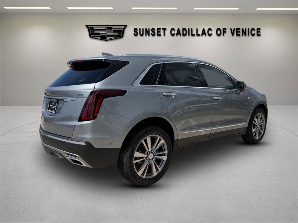New 2026 CADILLAC XT5 Premium Luxury SUV