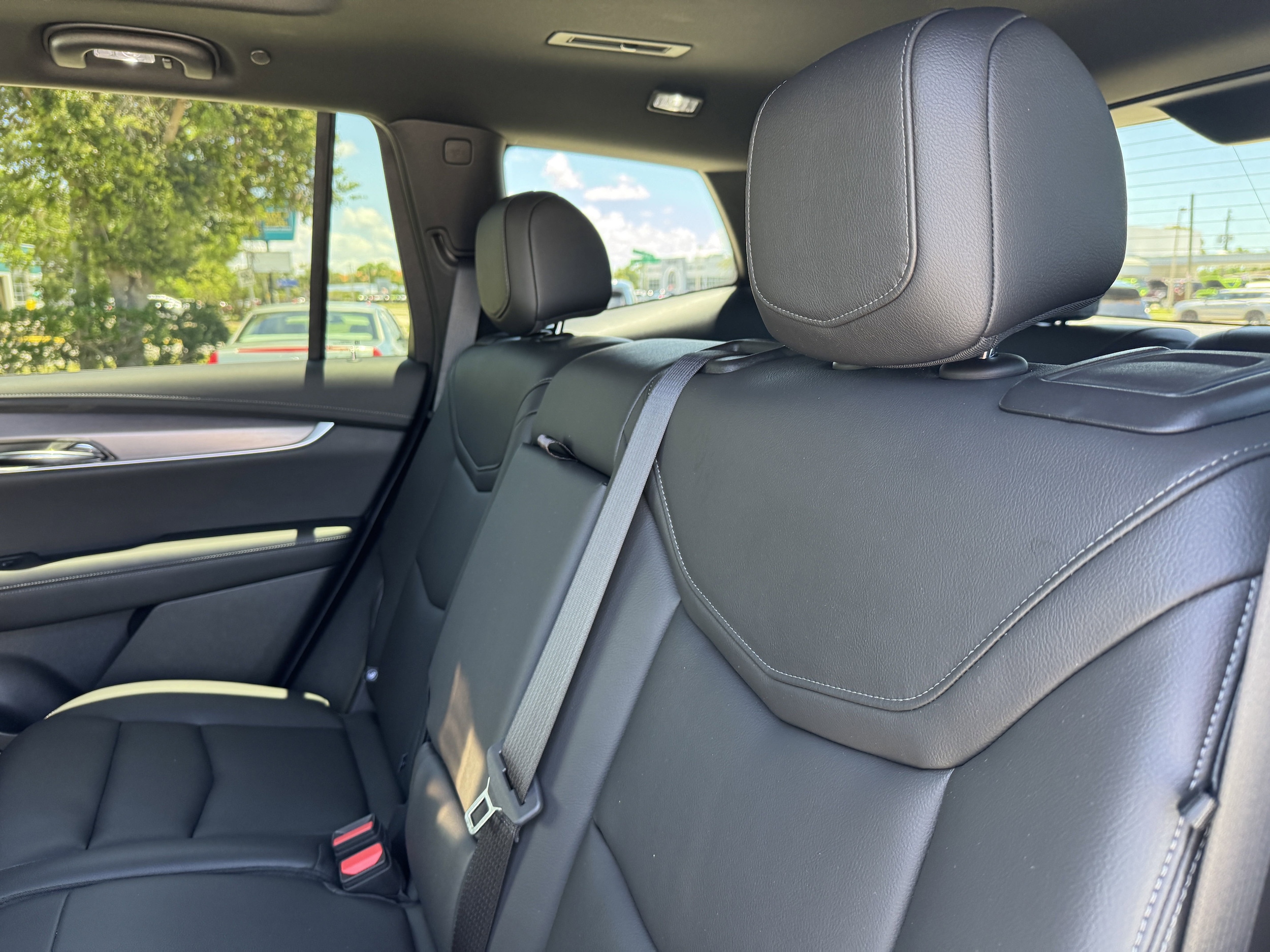2025 Cadillac XT6 Luxury - Photo 17