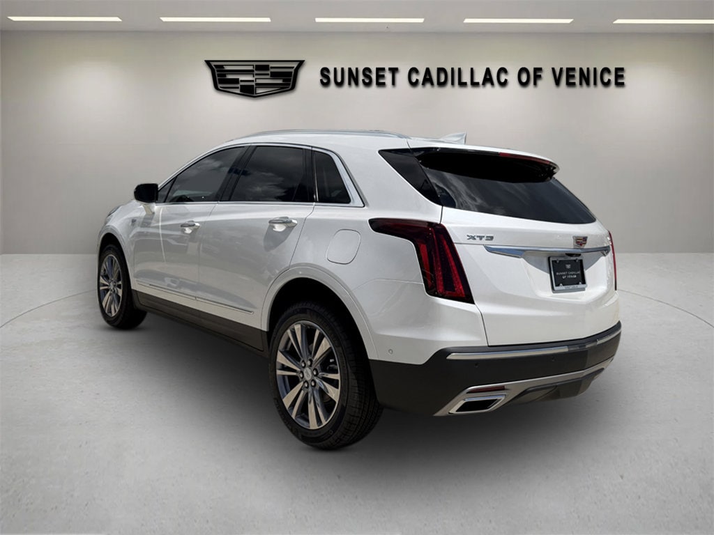 New 2026 CADILLAC XT5 Premium Luxury SUV