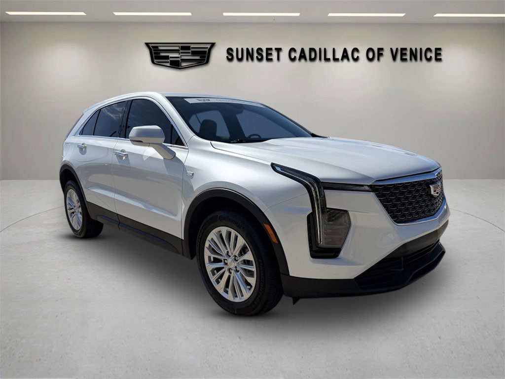 2024 Cadillac XT4 Luxury's photo