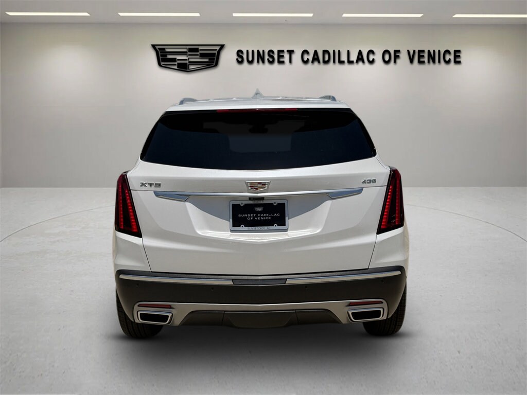 New 2026 CADILLAC XT5 Premium Luxury SUV