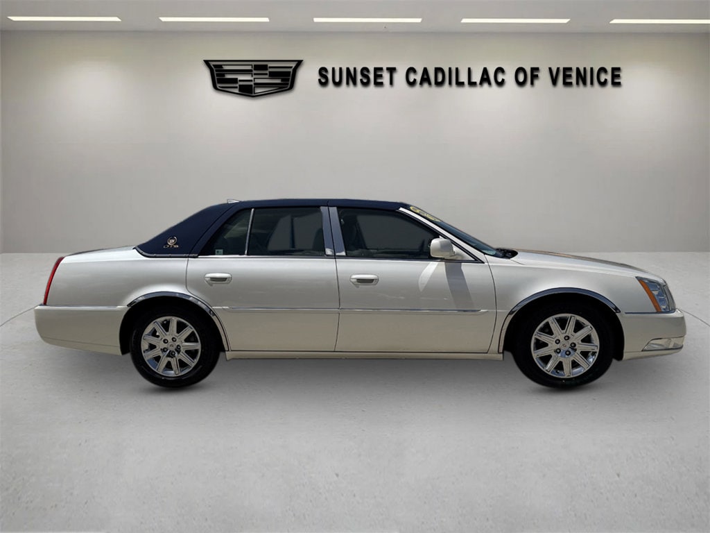 Used 2011 Cadillac DTS Premium Collection with VIN 1G6KH5E66BU127281 for sale in Venice, FL