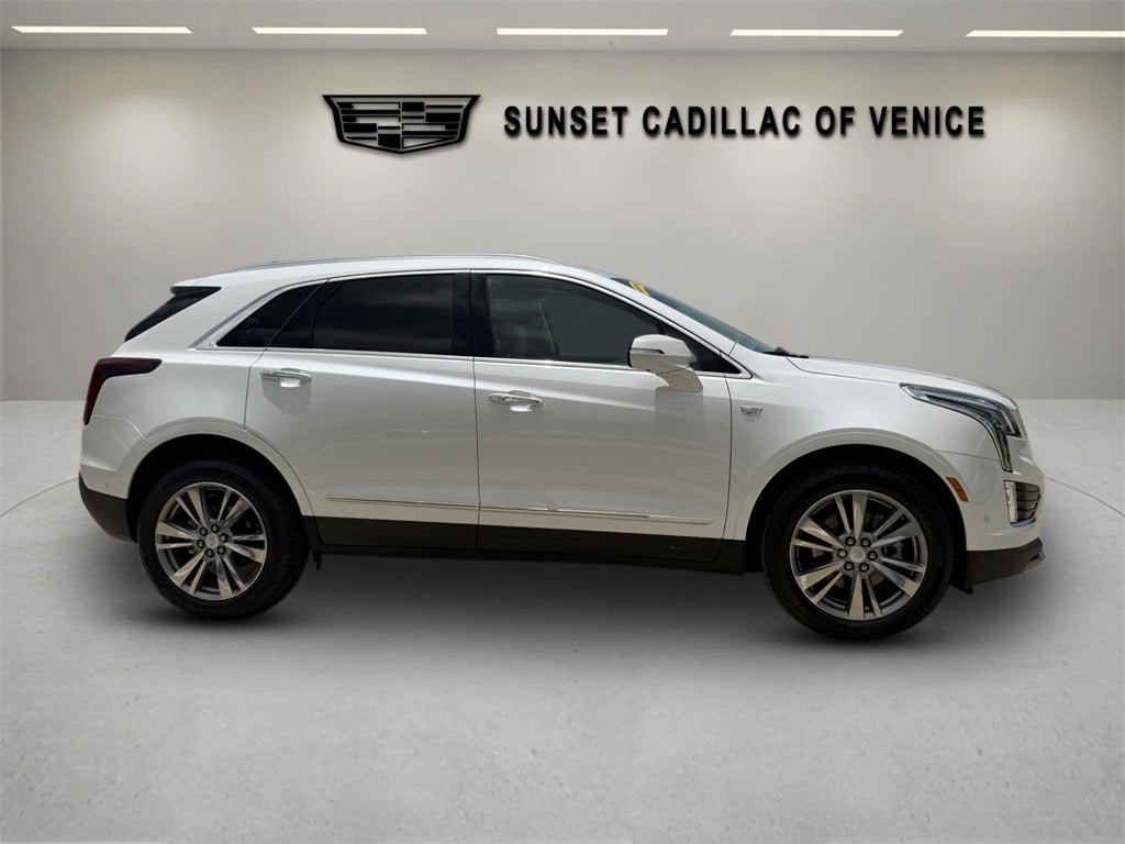 New 2026 CADILLAC XT5 Premium Luxury SUV