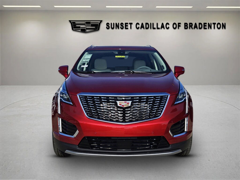 2025 Cadillac XT5 Premium Luxury photo 2