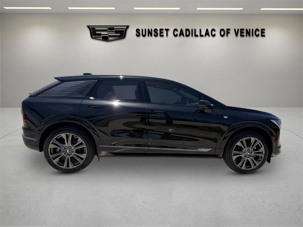 New 2026 CADILLAC OPTIQ Premium Sport SUV