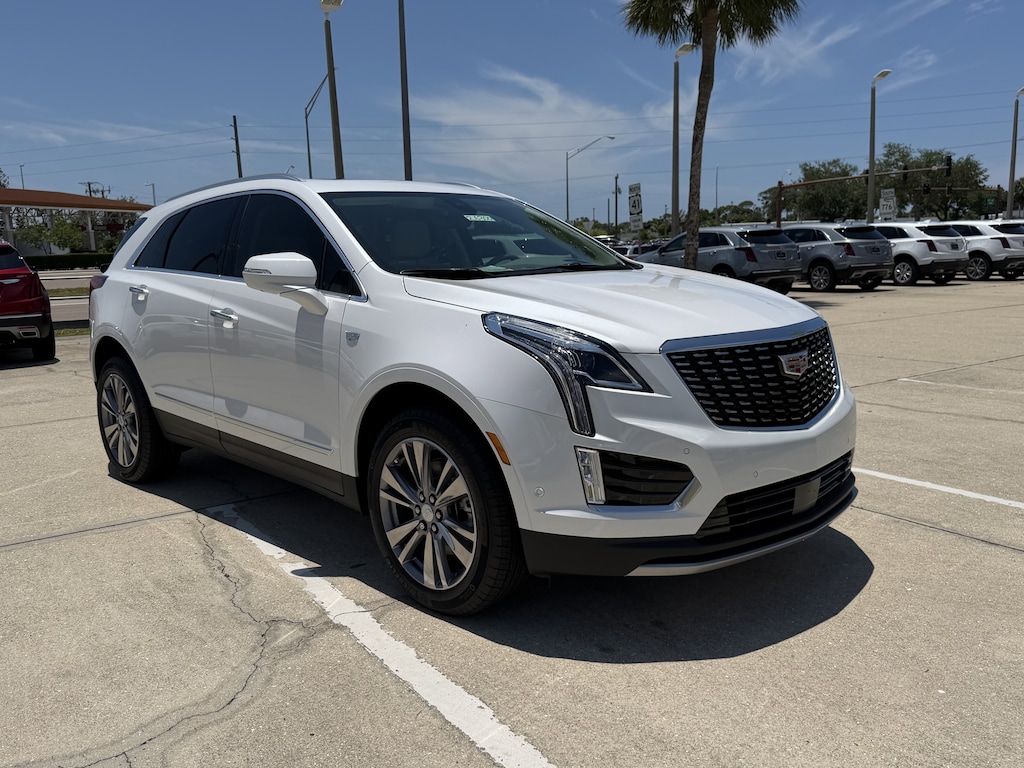 New 2026 CADILLAC XT5 Premium Luxury SUV