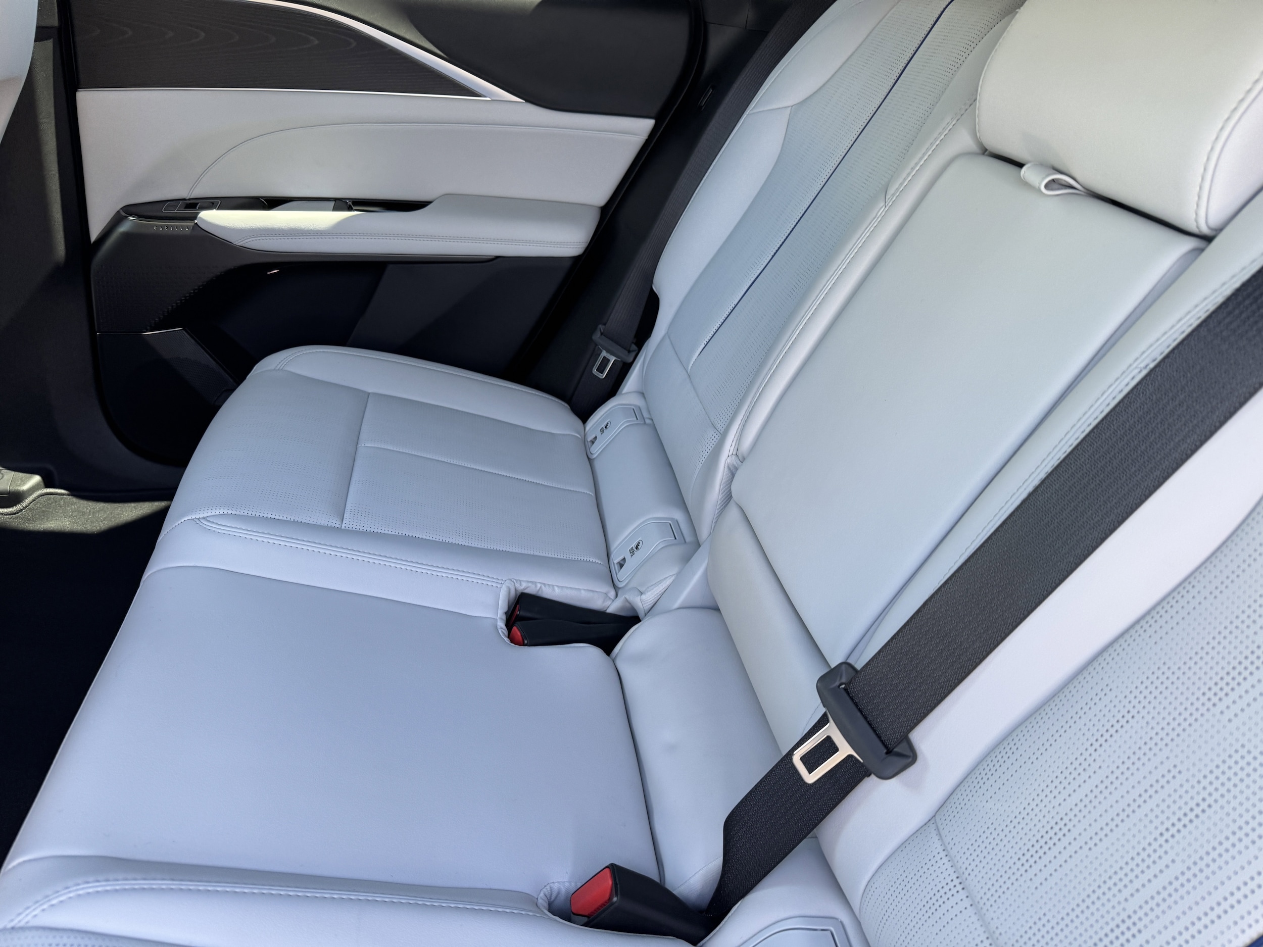 2026 Cadillac LYRIQ Luxury - Photo 18