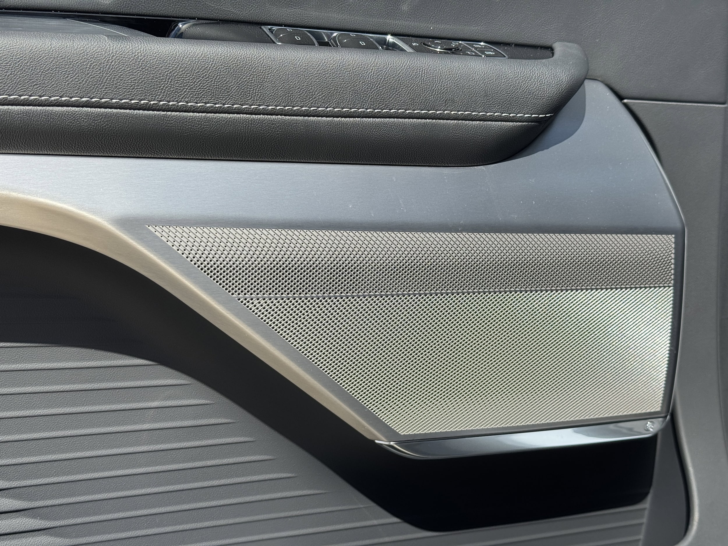 2026 Cadillac VISTIQ Sport - Photo 21