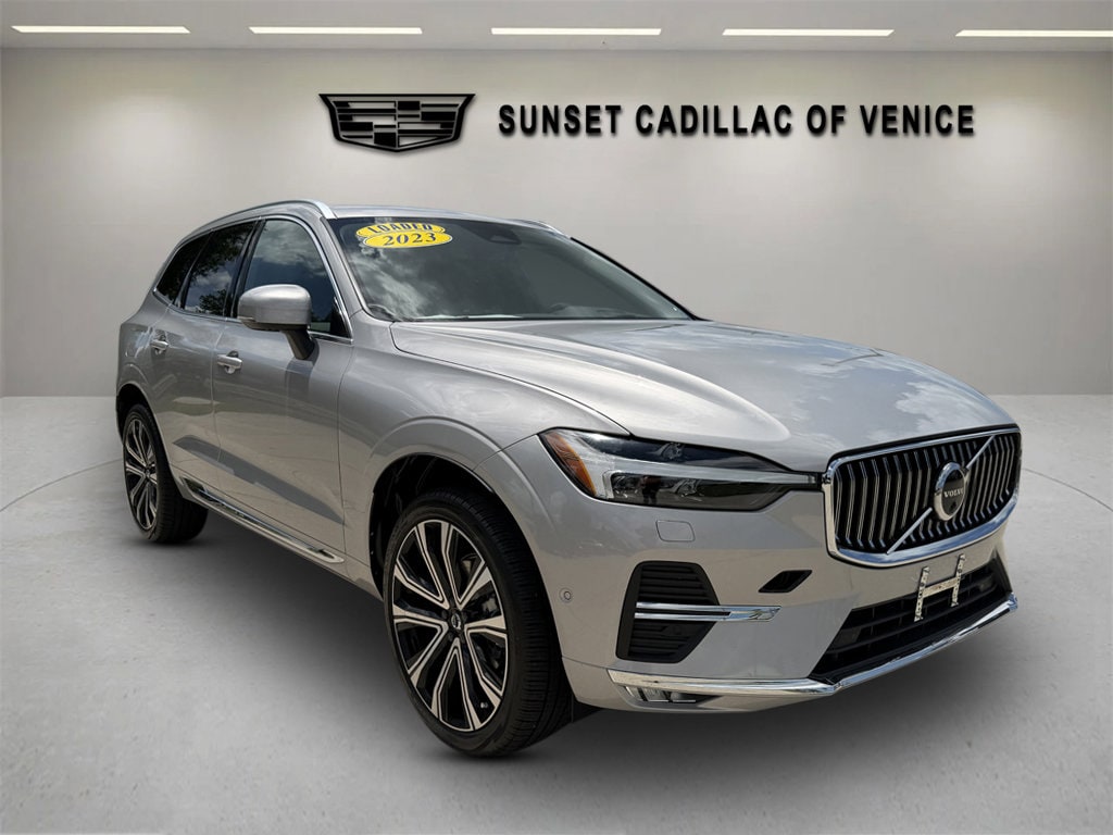 2023 Volvo XC60 B5 Ultimate Bright Theme FWD's photo