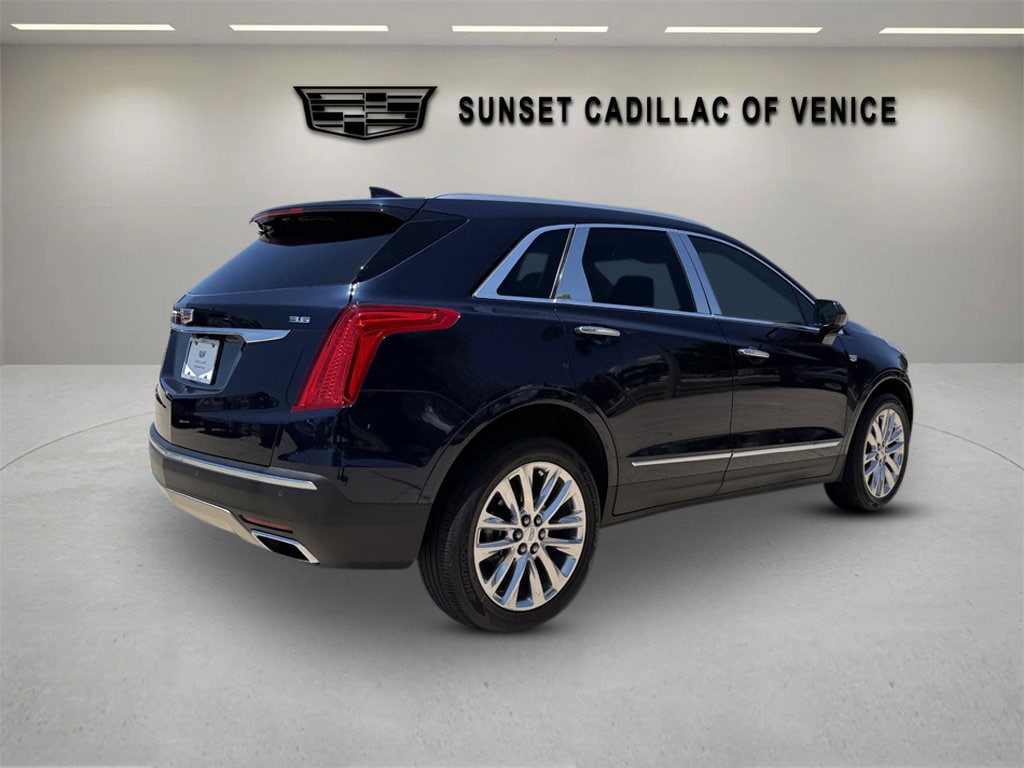 Used 2017 CADILLAC XT5 Platinum AWD SUV