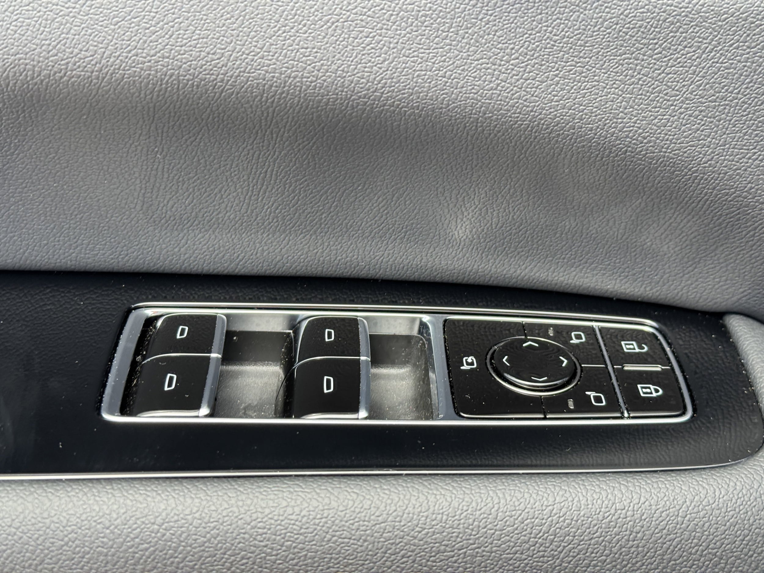 2025 Cadillac Escalade IQ Luxury 1 - Photo 20