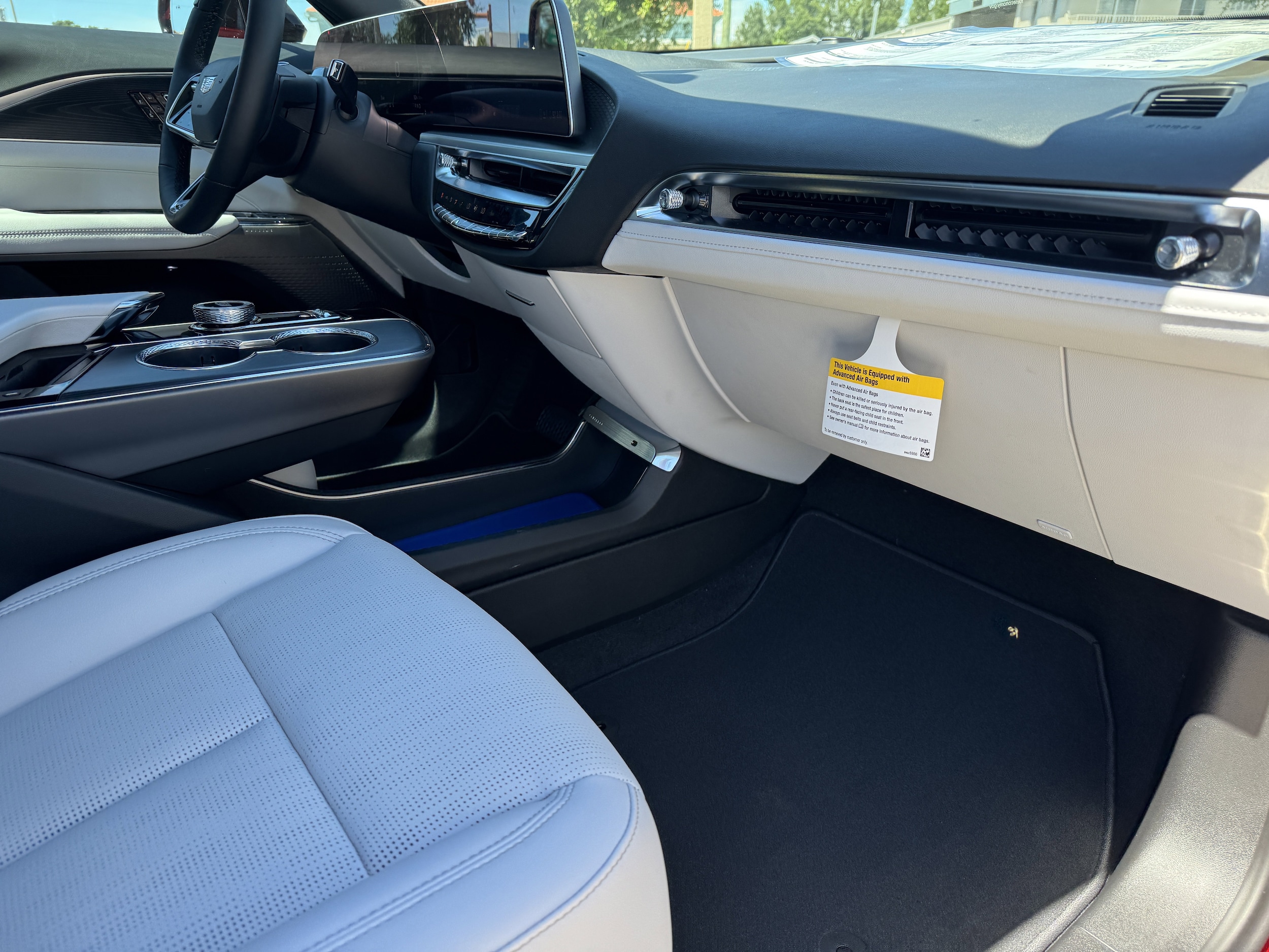 2026 Cadillac LYRIQ Sport - Photo 13