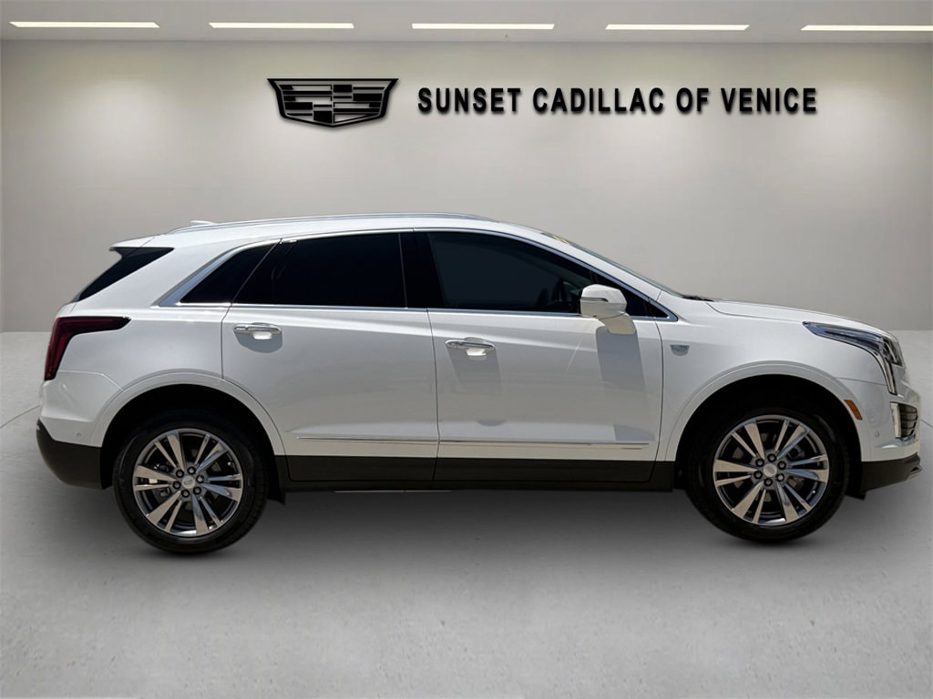 New 2026 CADILLAC XT5 Premium Luxury SUV