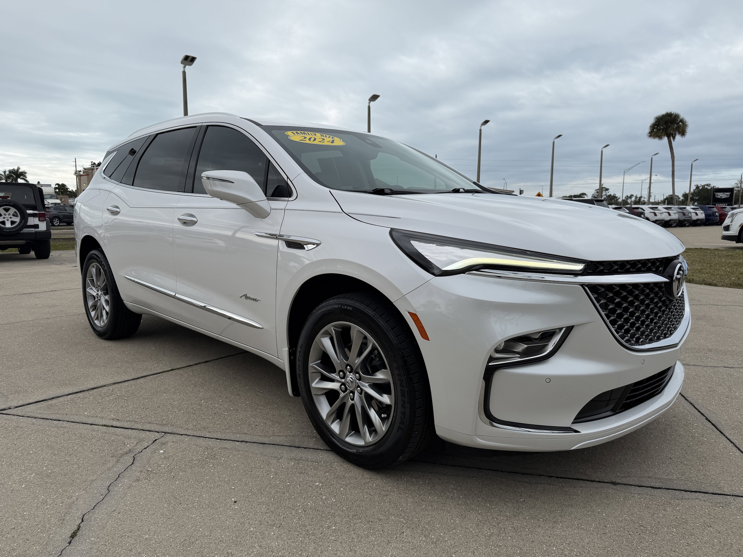 2024 Buick Enclave Avenir's photo