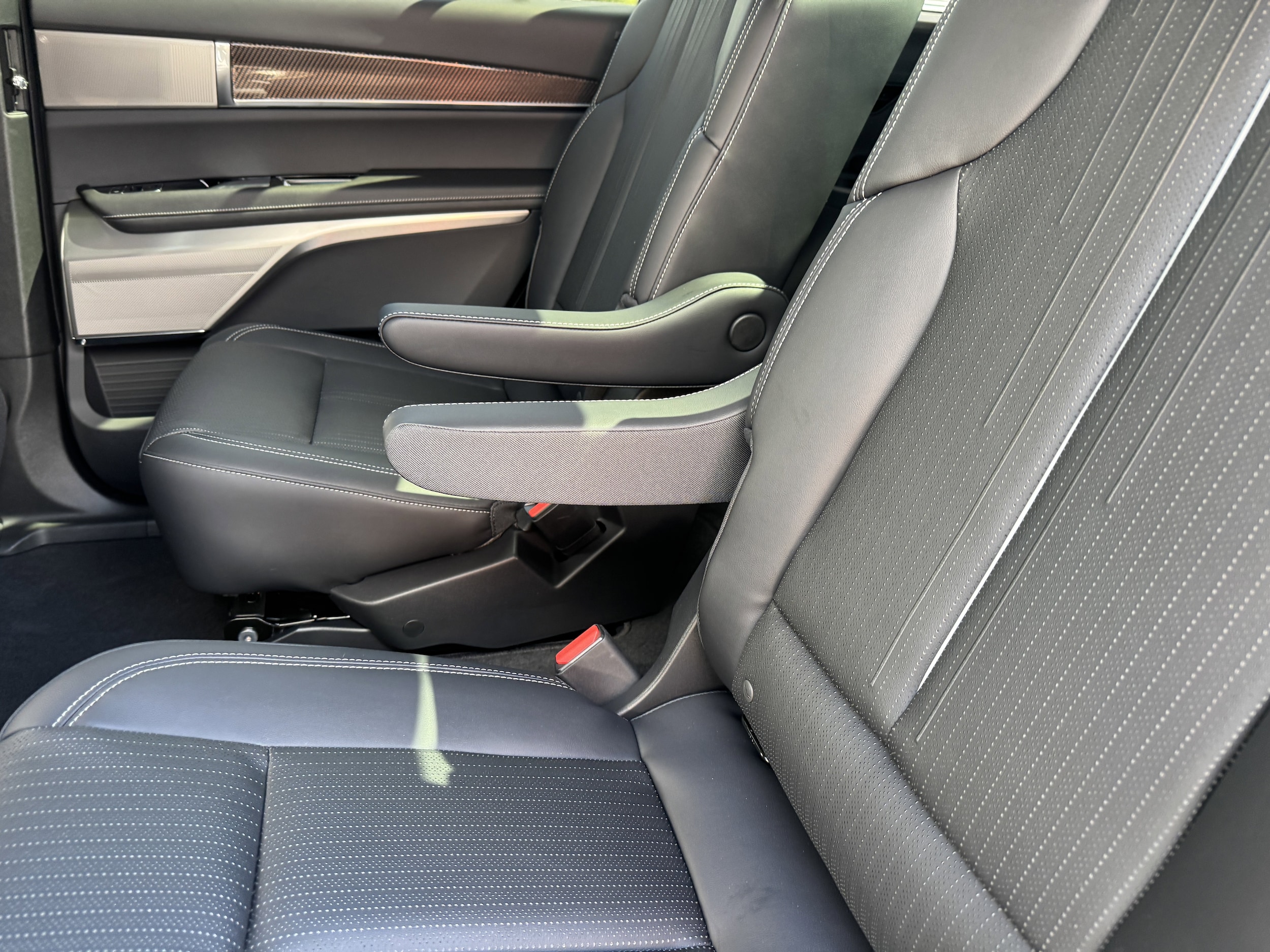 2026 Cadillac VISTIQ Sport - Photo 19