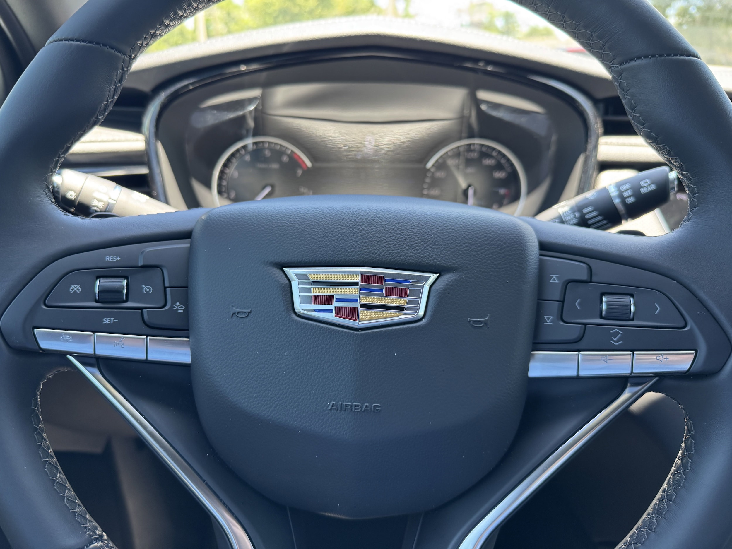 2025 Cadillac XT6 Luxury - Photo 31