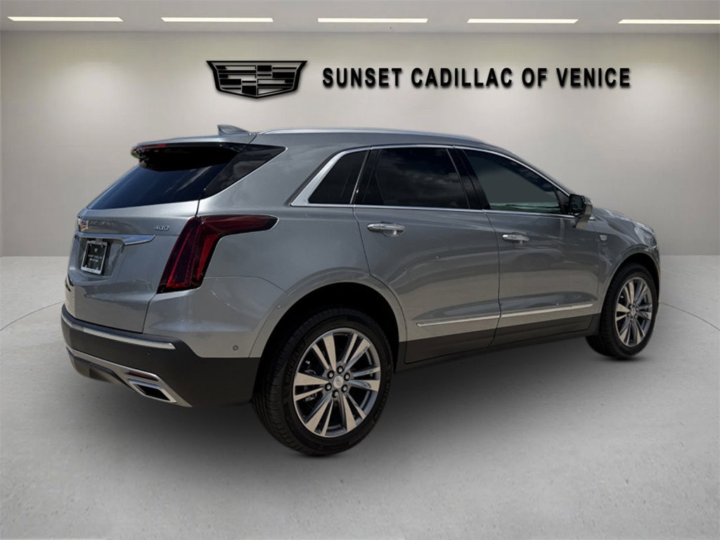 New 2026 CADILLAC XT5 Premium Luxury SUV