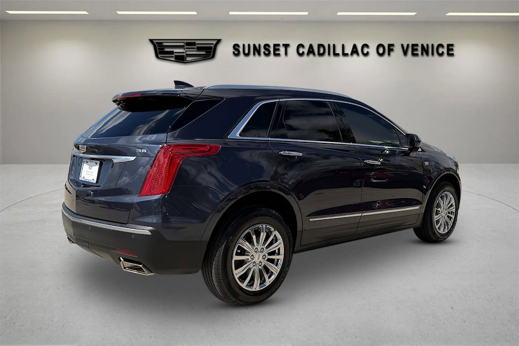 Used 2018 CADILLAC XT5 Luxury FWD SUV