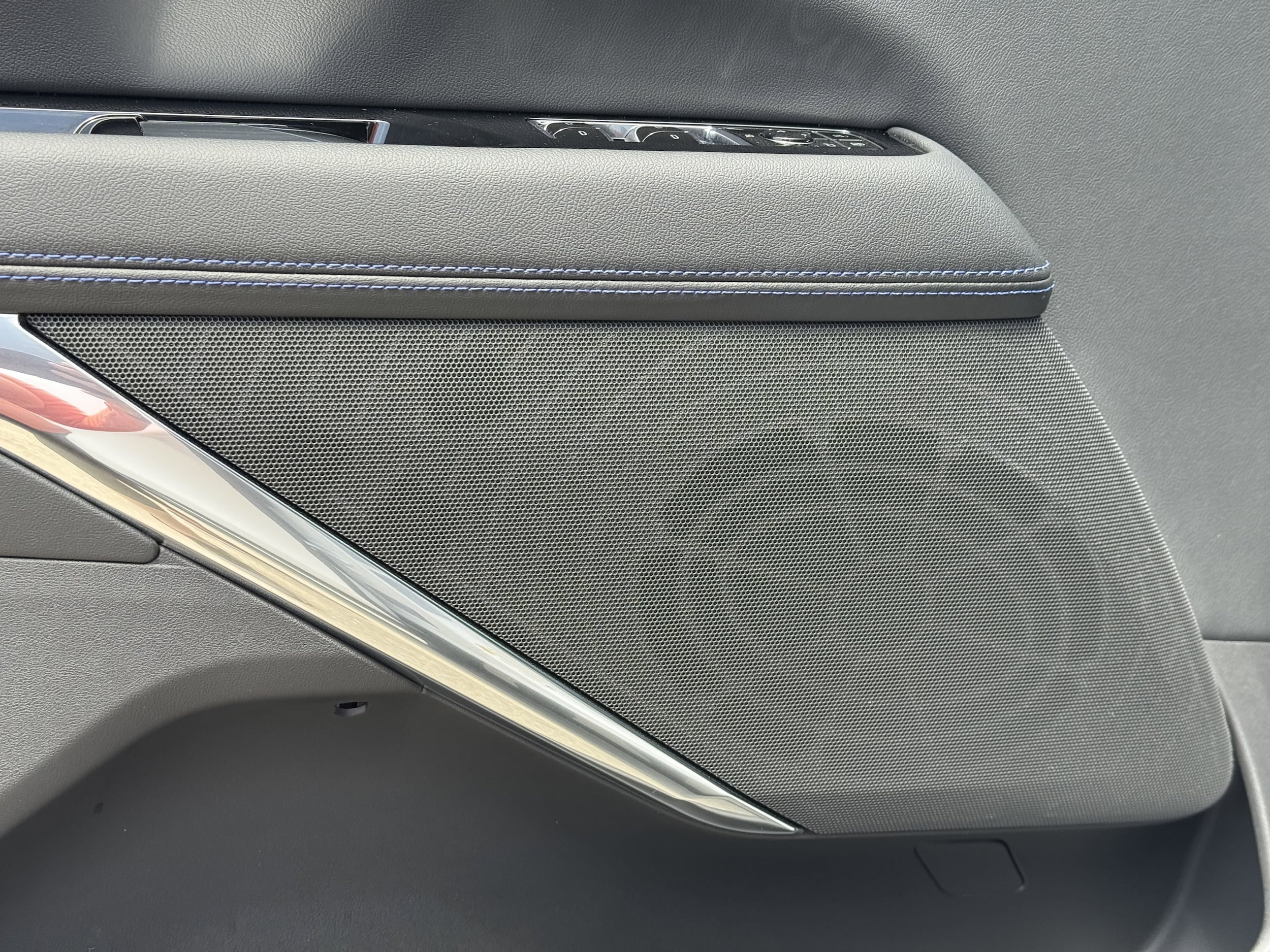 2025 Cadillac Escalade IQ Luxury 1 - Photo 21