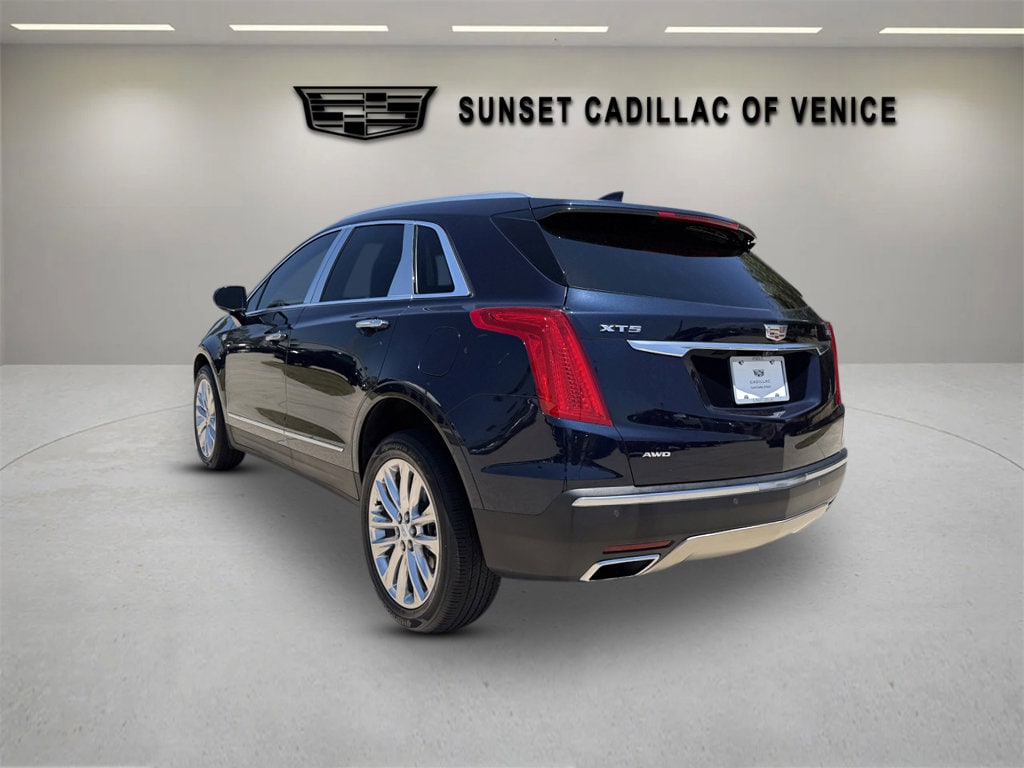 Used 2017 CADILLAC XT5 Platinum AWD SUV