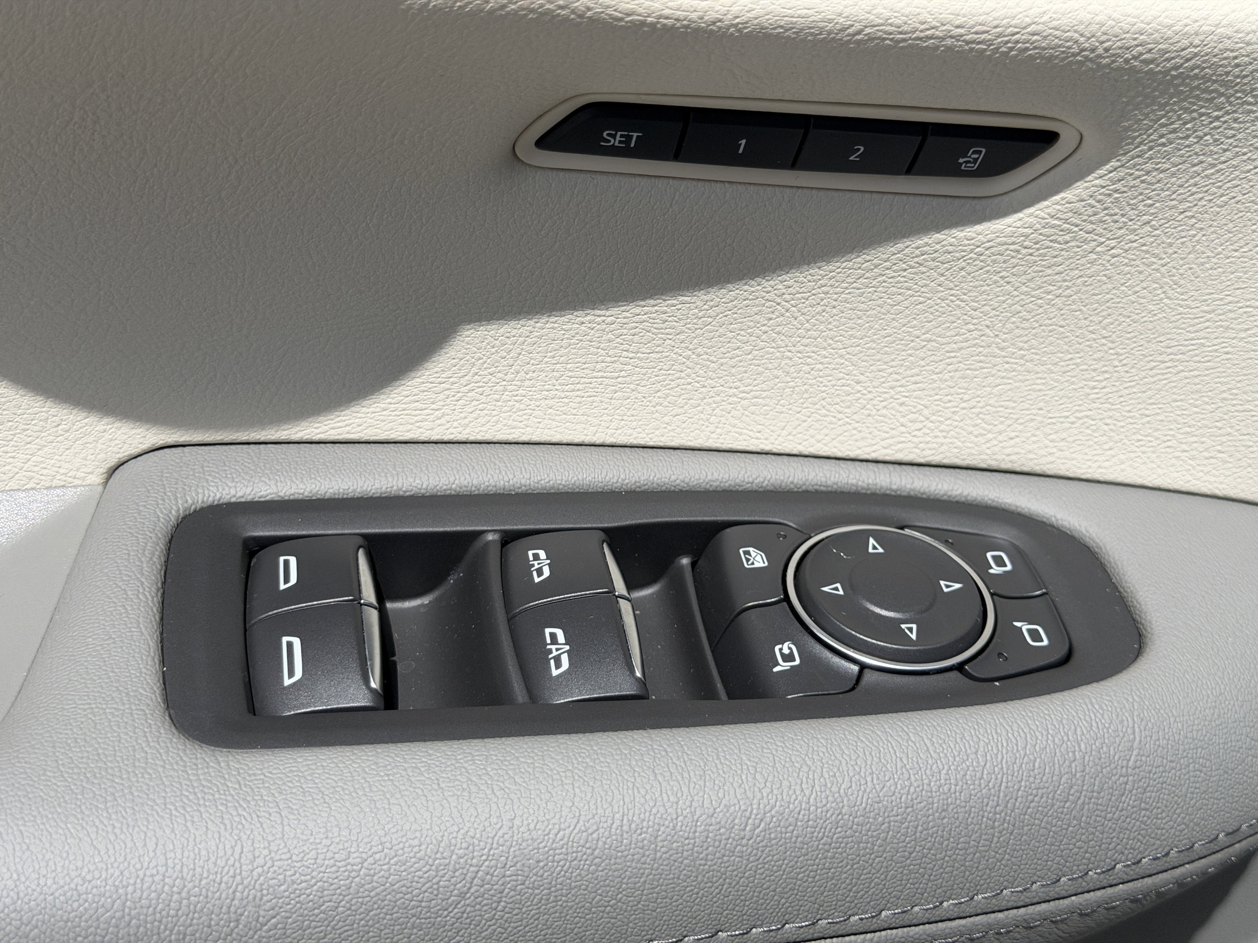 2026 Cadillac XT5 Premium Luxury - Photo 18