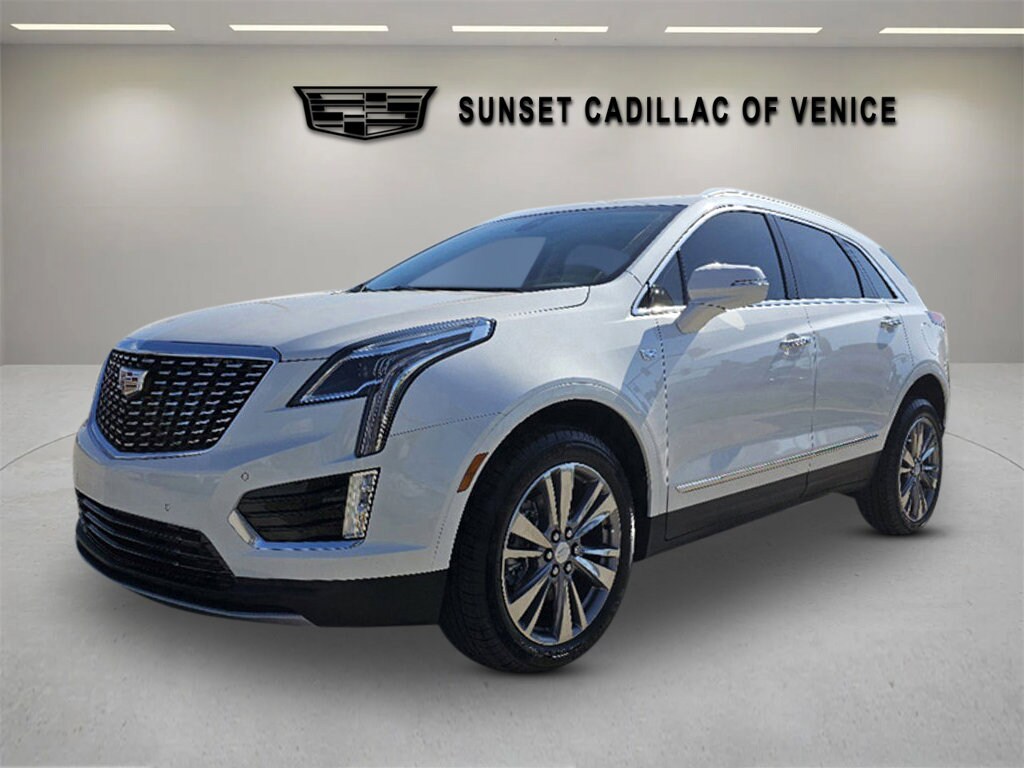 2025 Cadillac XT5 Premium Luxury photo 3