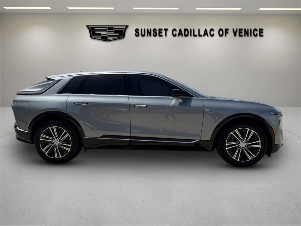 Certified 2024 CADILLAC LYRIQ Luxury 1 SUV