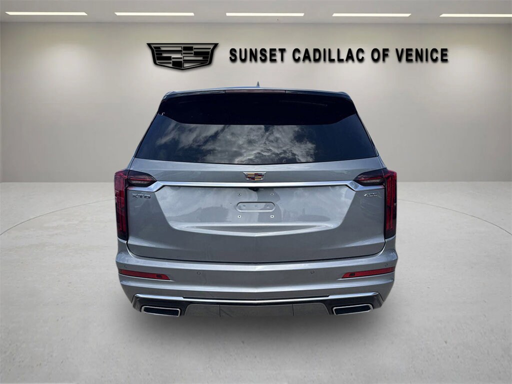 2025 Cadillac XT6 Premium Luxury photo 4