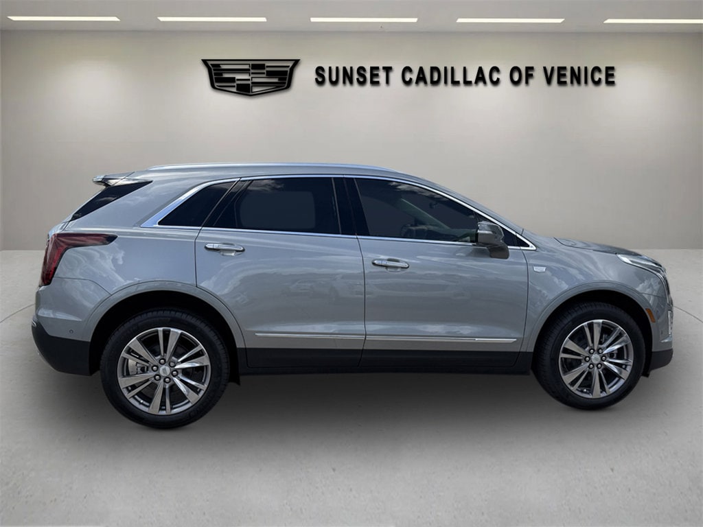 New 2026 CADILLAC XT5 Premium Luxury SUV