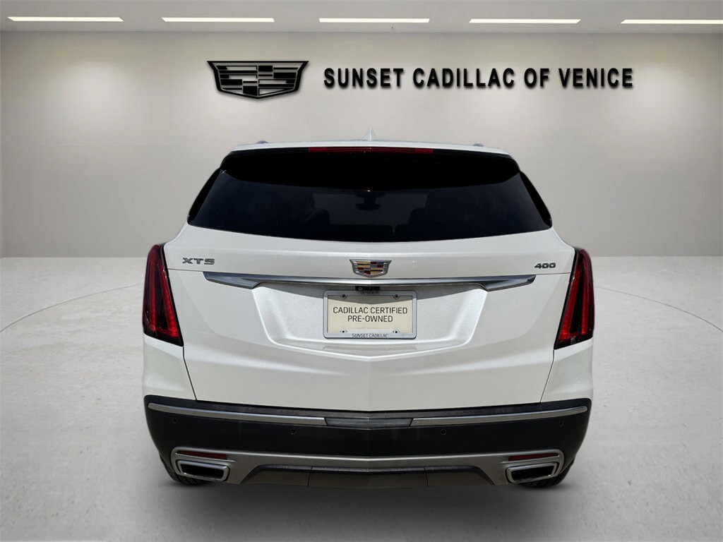 2021 Cadillac XT5 Premium Luxury photo 3