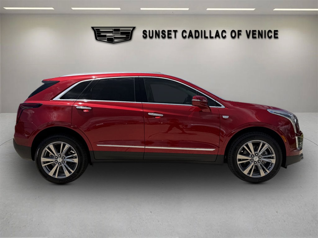 New 2026 CADILLAC XT5 Premium Luxury SUV