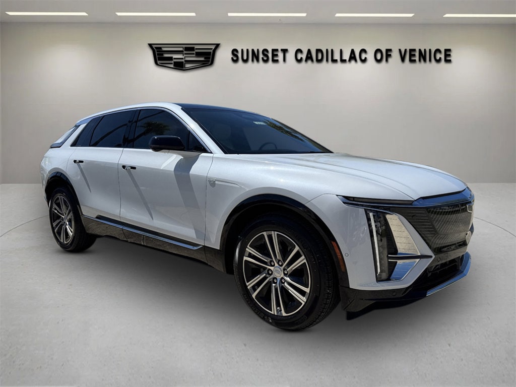 New 2026 CADILLAC LYRIQ Luxury SUV