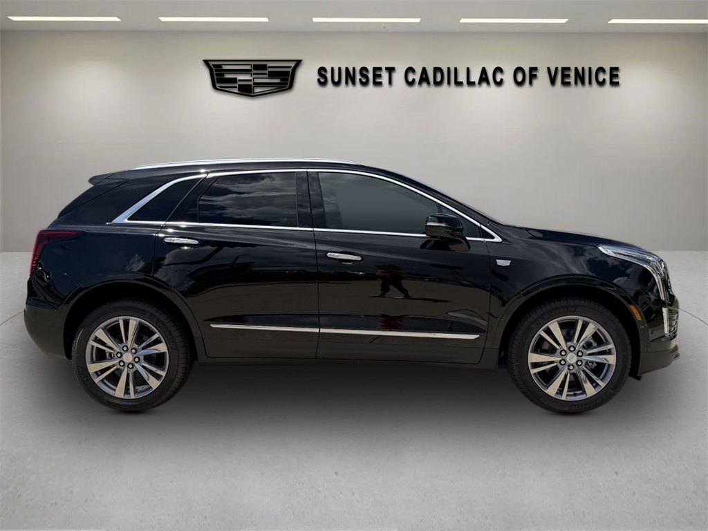 New 2026 CADILLAC XT5 Premium Luxury SUV