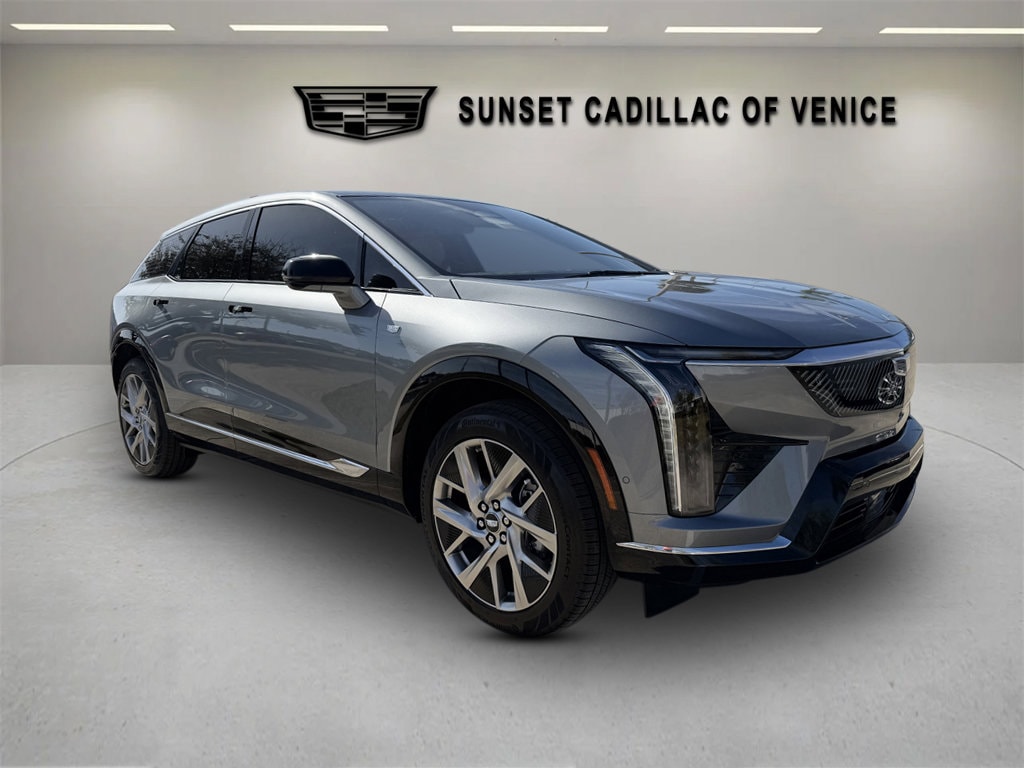 2026 Cadillac OPTIQ Luxury's photo