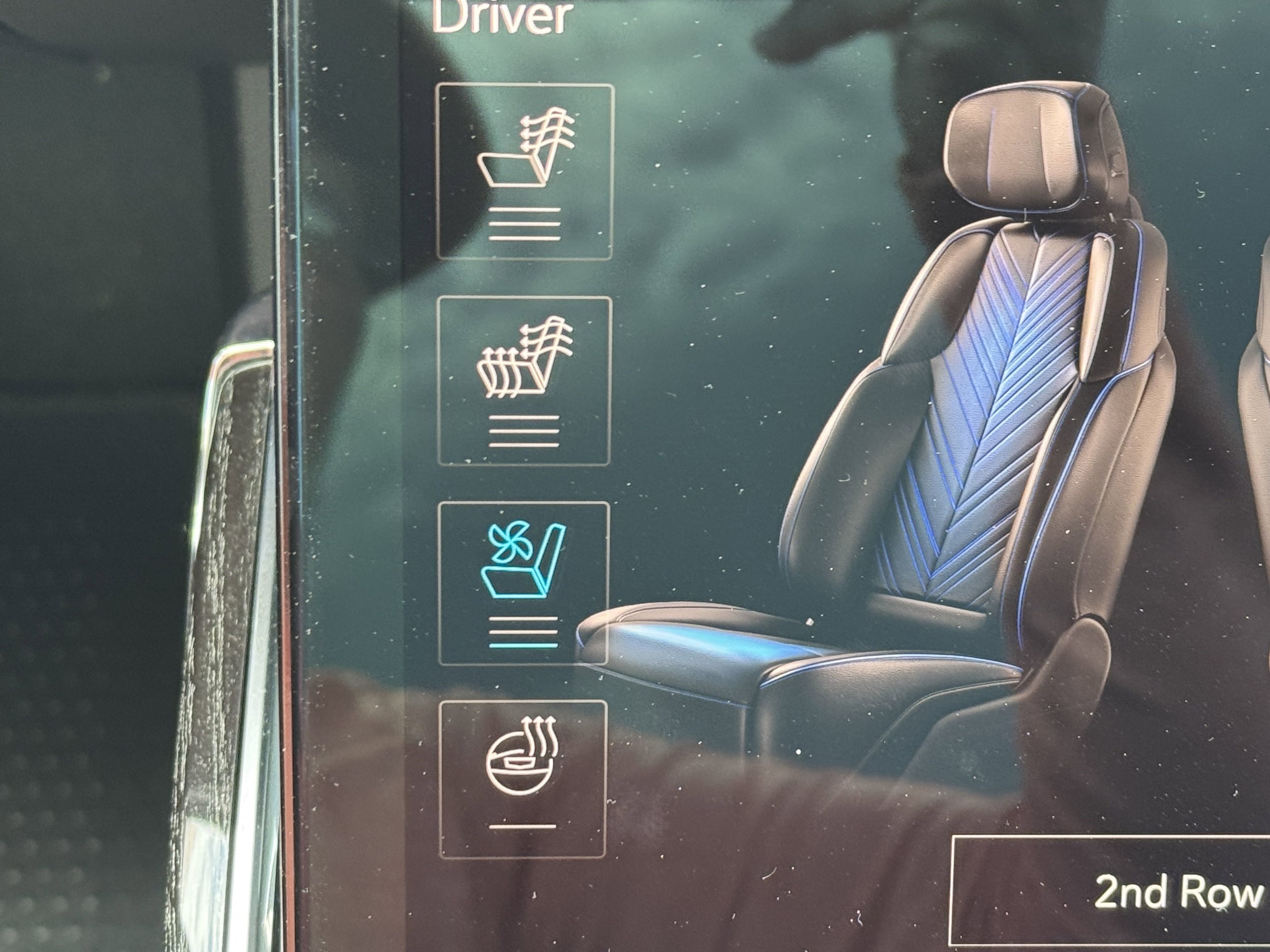 2025 Cadillac Escalade IQ Luxury 1 - Photo 26