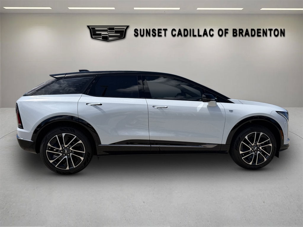 New 2026 CADILLAC OPTIQ Sport SUV