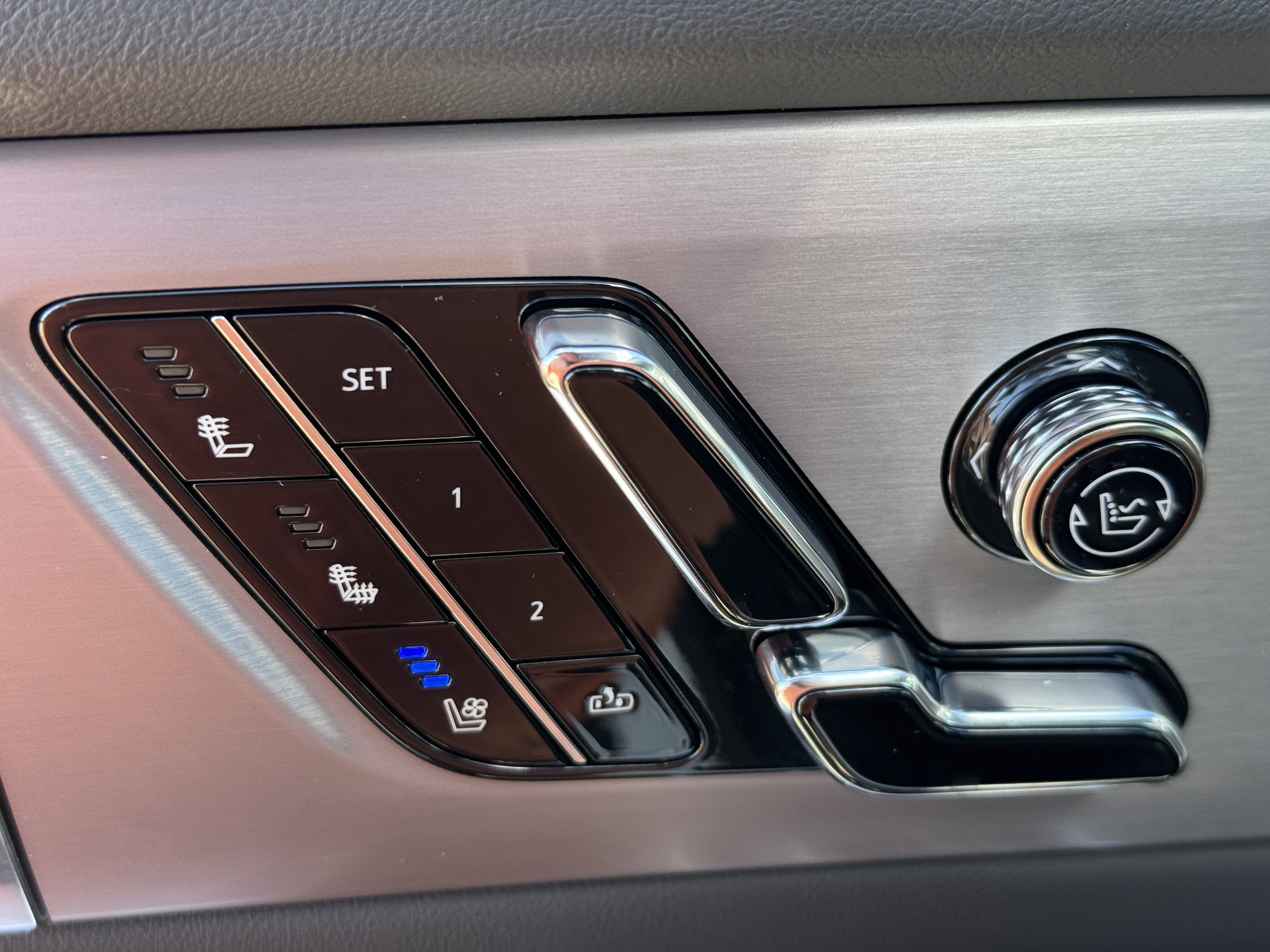2026 Cadillac VISTIQ Sport - Photo 22